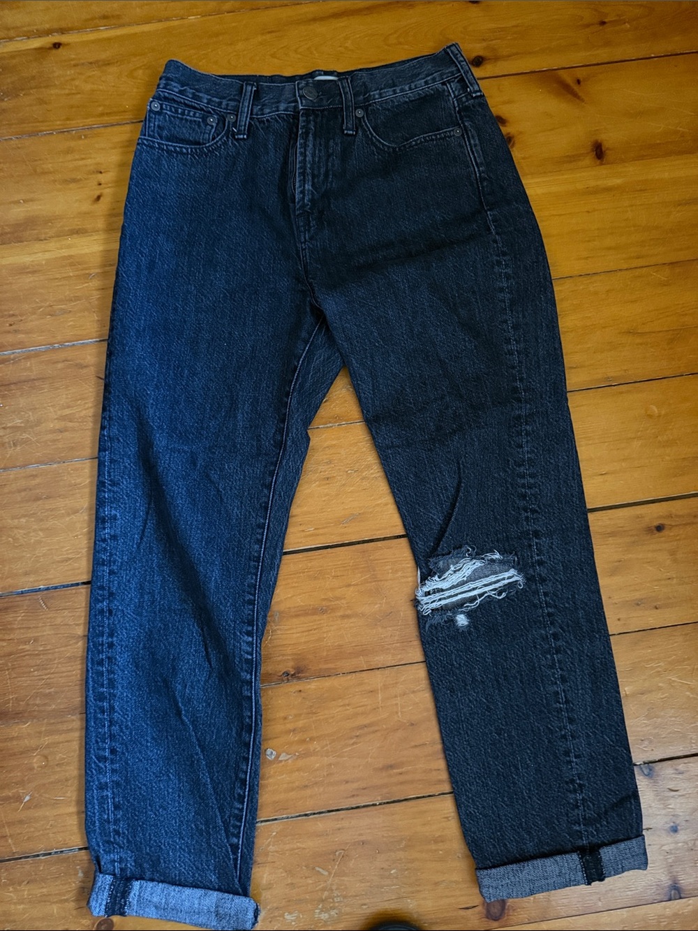 Madewell The Perfect Vintage Jean in Roxstone Wash: Knee-Rip Edition